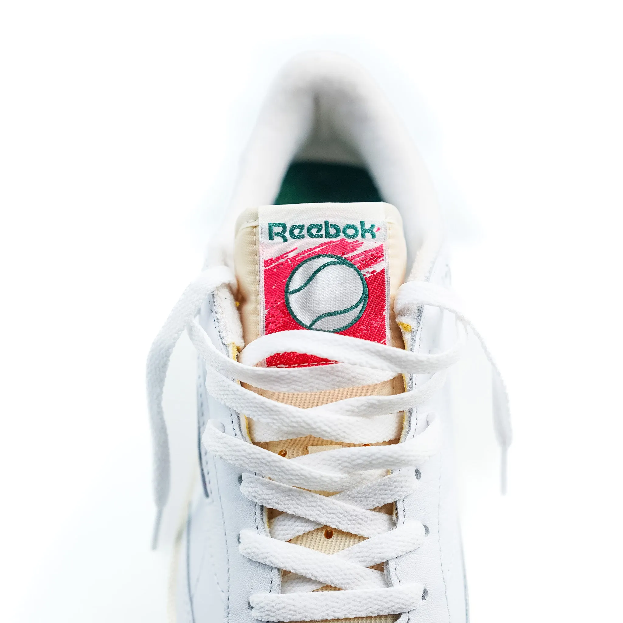 CLUB C VINTAGE WHITE | CHALK | VECTOR RED