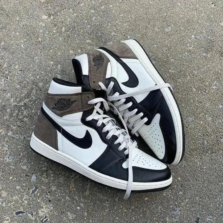 Custom Jordan 1  Retro High Dark Mocha High Q