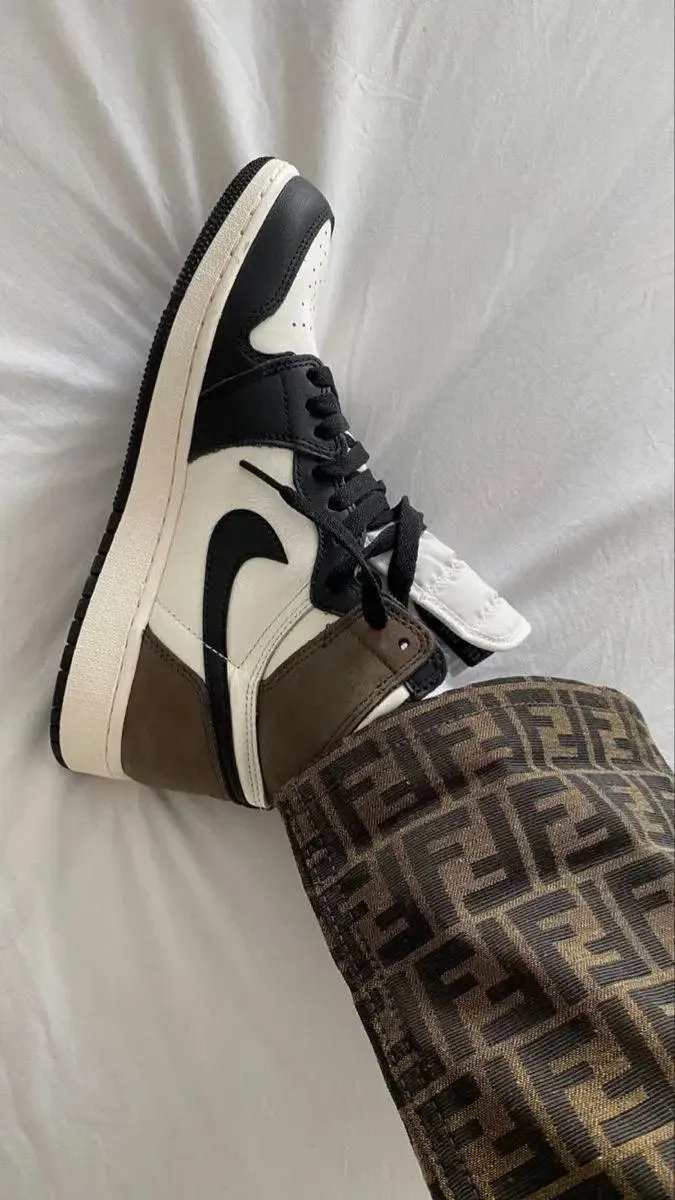 Custom Jordan 1  Retro High Dark Mocha High Q