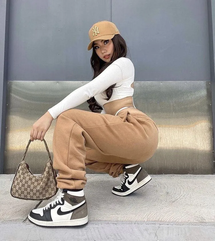 Custom Jordan 1  Retro High Dark Mocha High Q