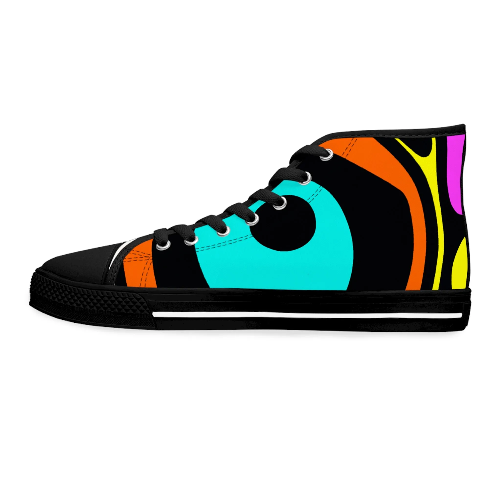 Cynthia Kicks. - high top