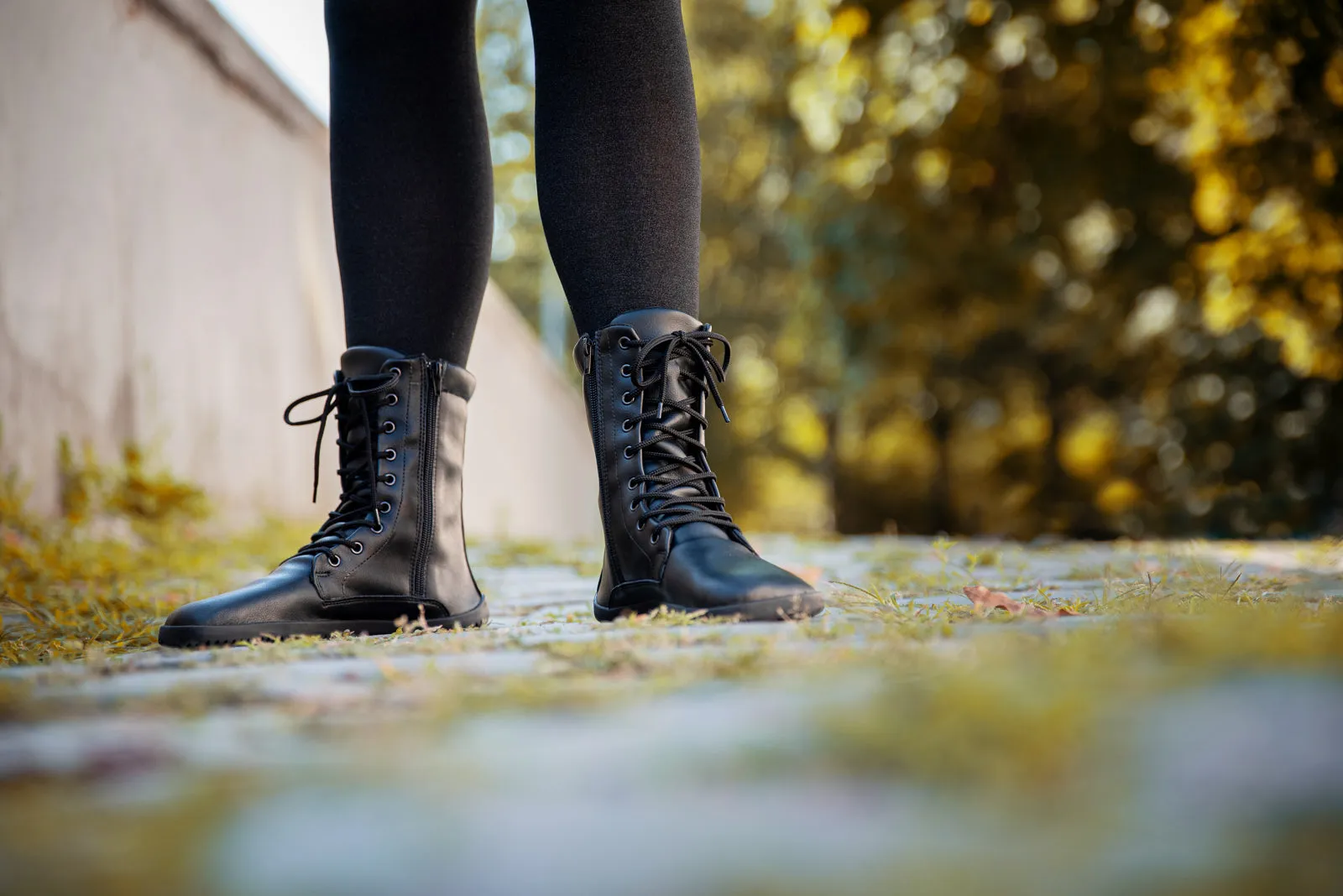 Jaya Barefoot Women’s Zip-up Boots – Black
