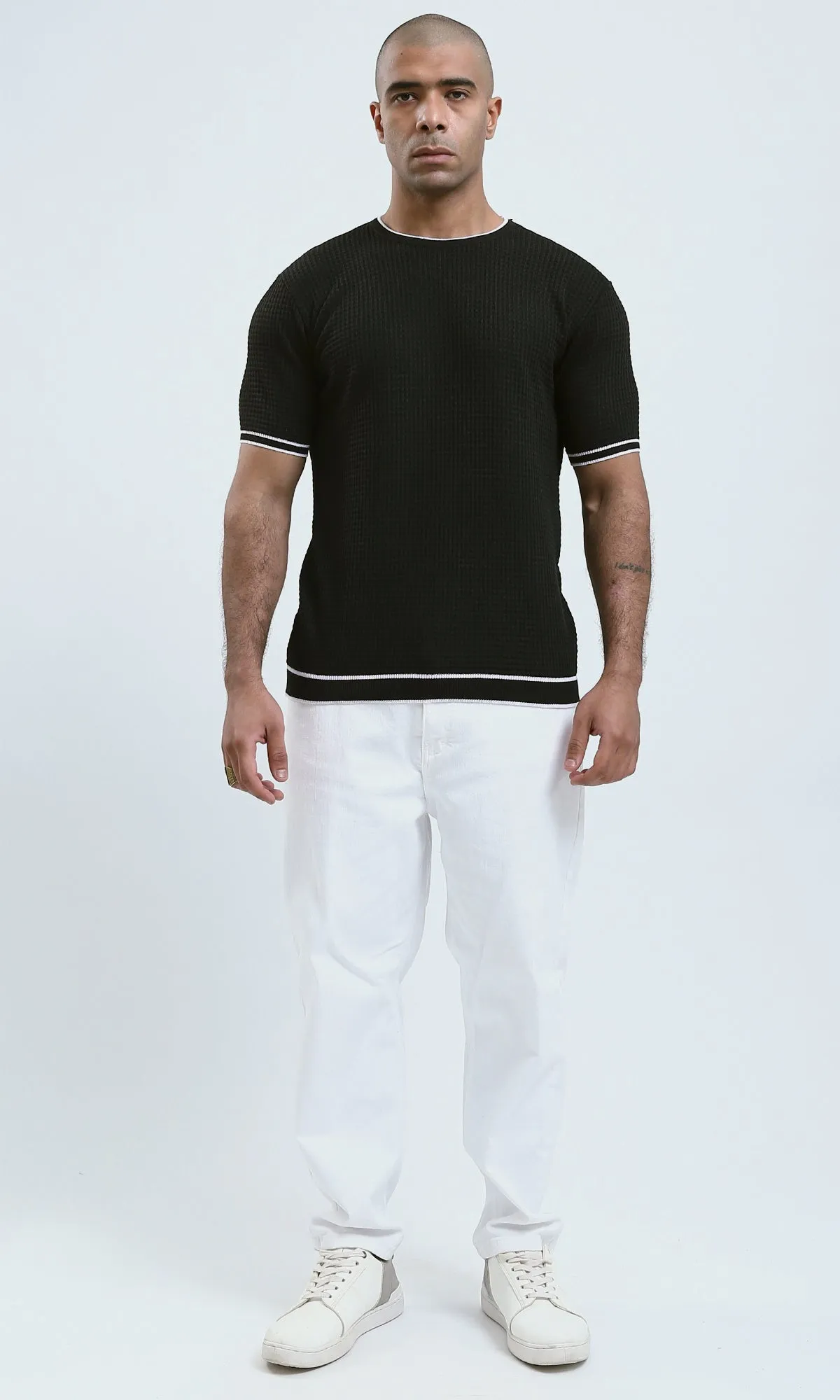 O190389 Solid Slip On Black Comfy Cotton Tee