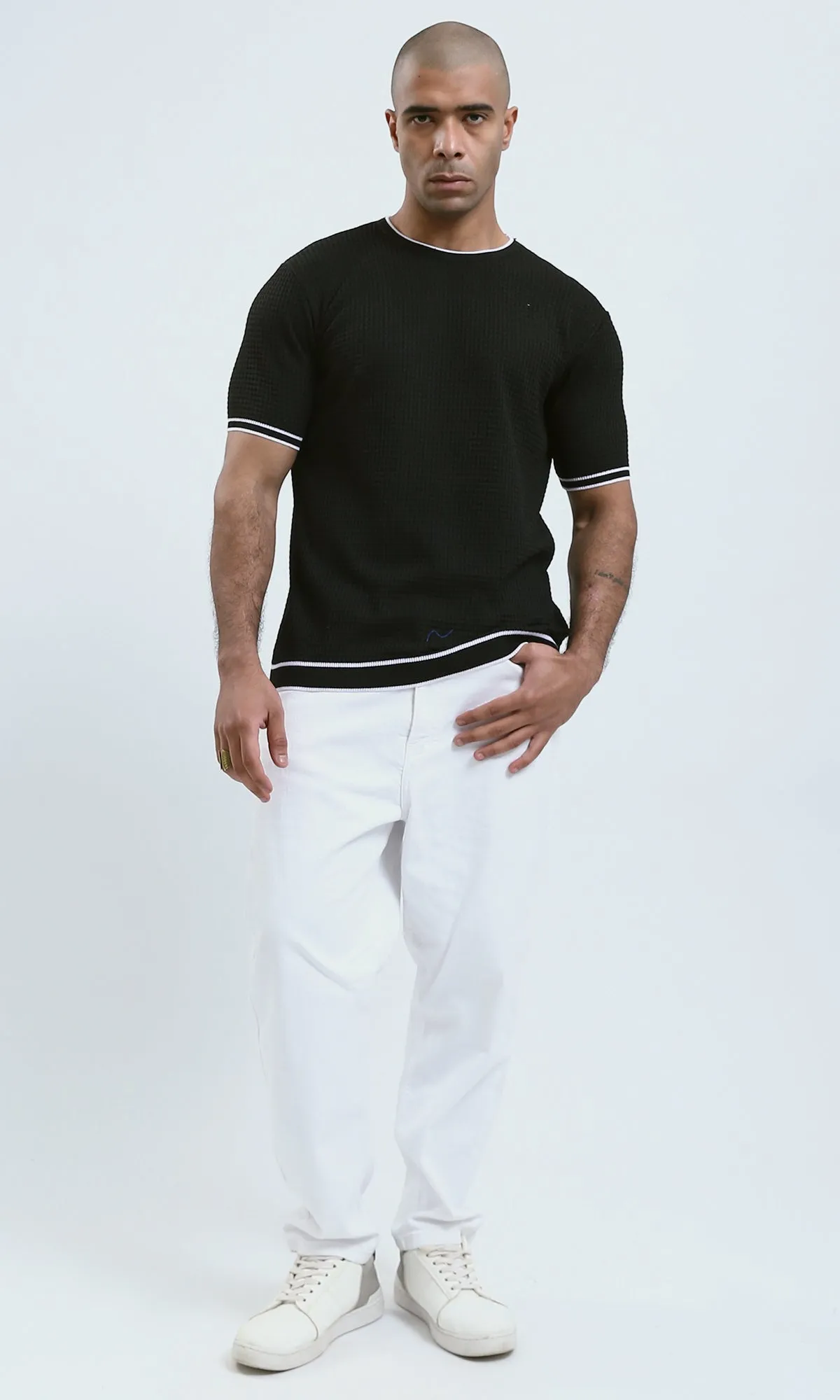 O190389 Solid Slip On Black Comfy Cotton Tee