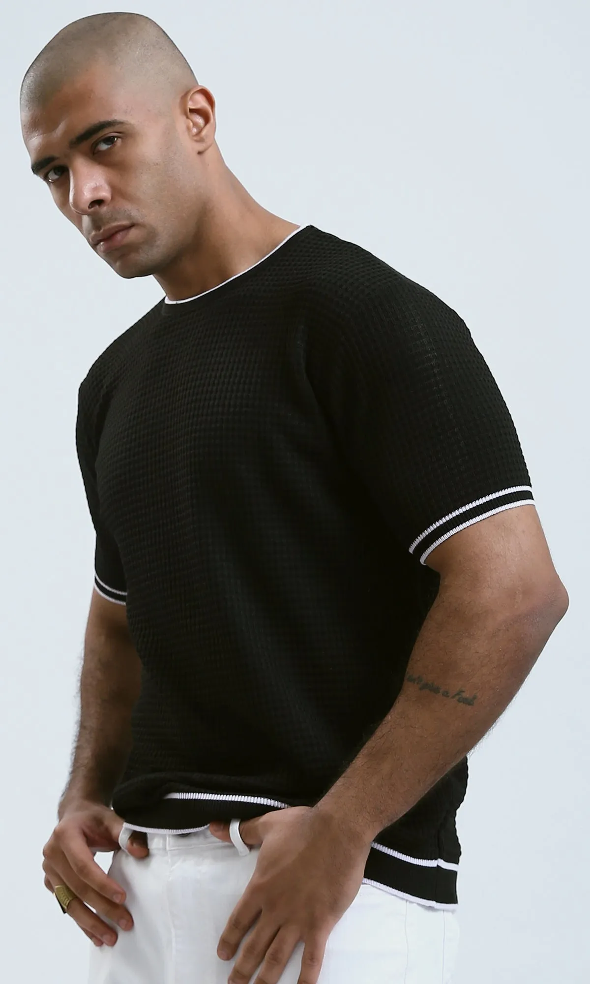 O190389 Solid Slip On Black Comfy Cotton Tee