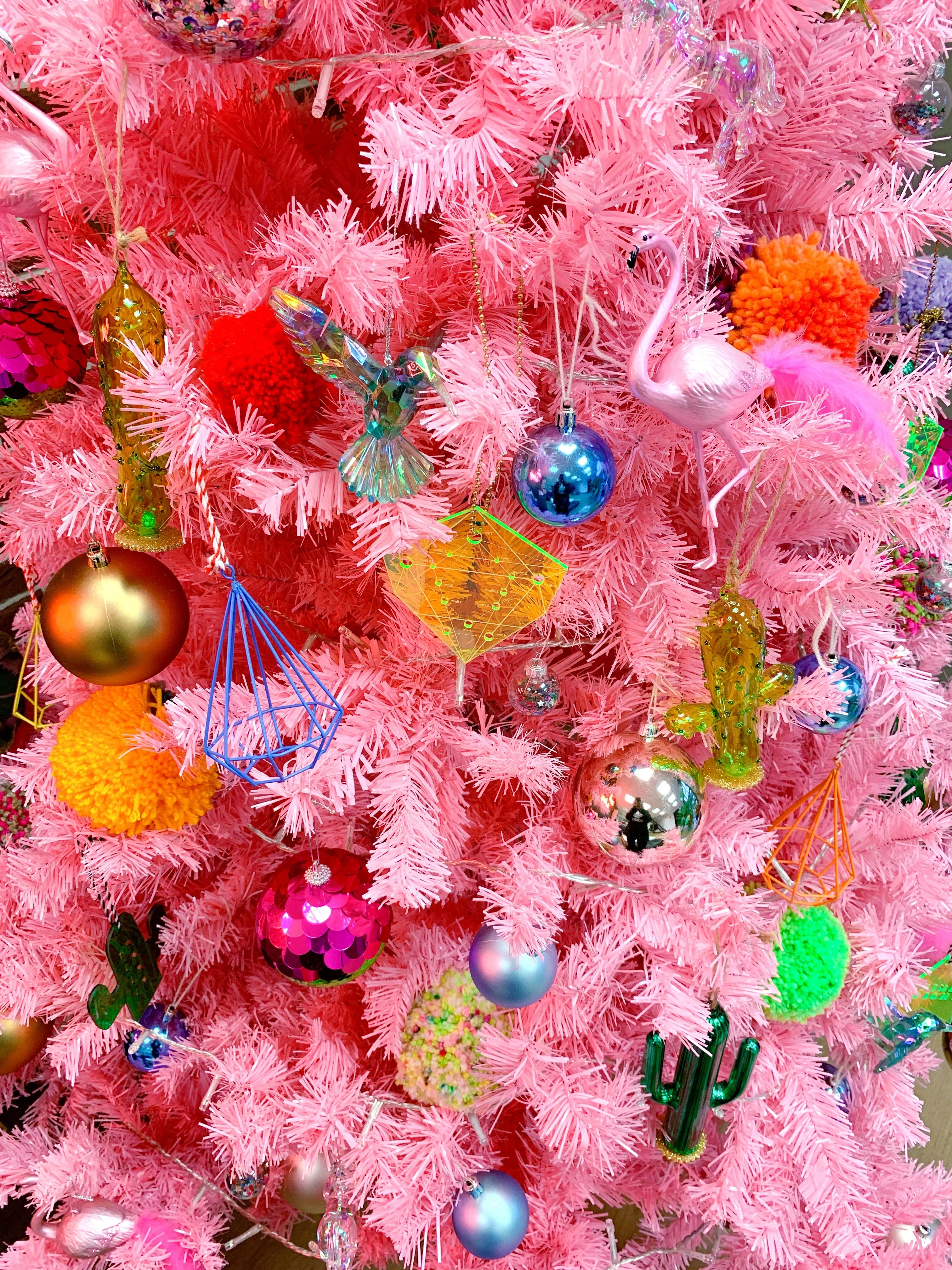 Pinkmas, Super Bulky