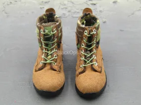 PLA Airborne Trooper - Brown Boots w/Woodland Ankles (Foot Type)
