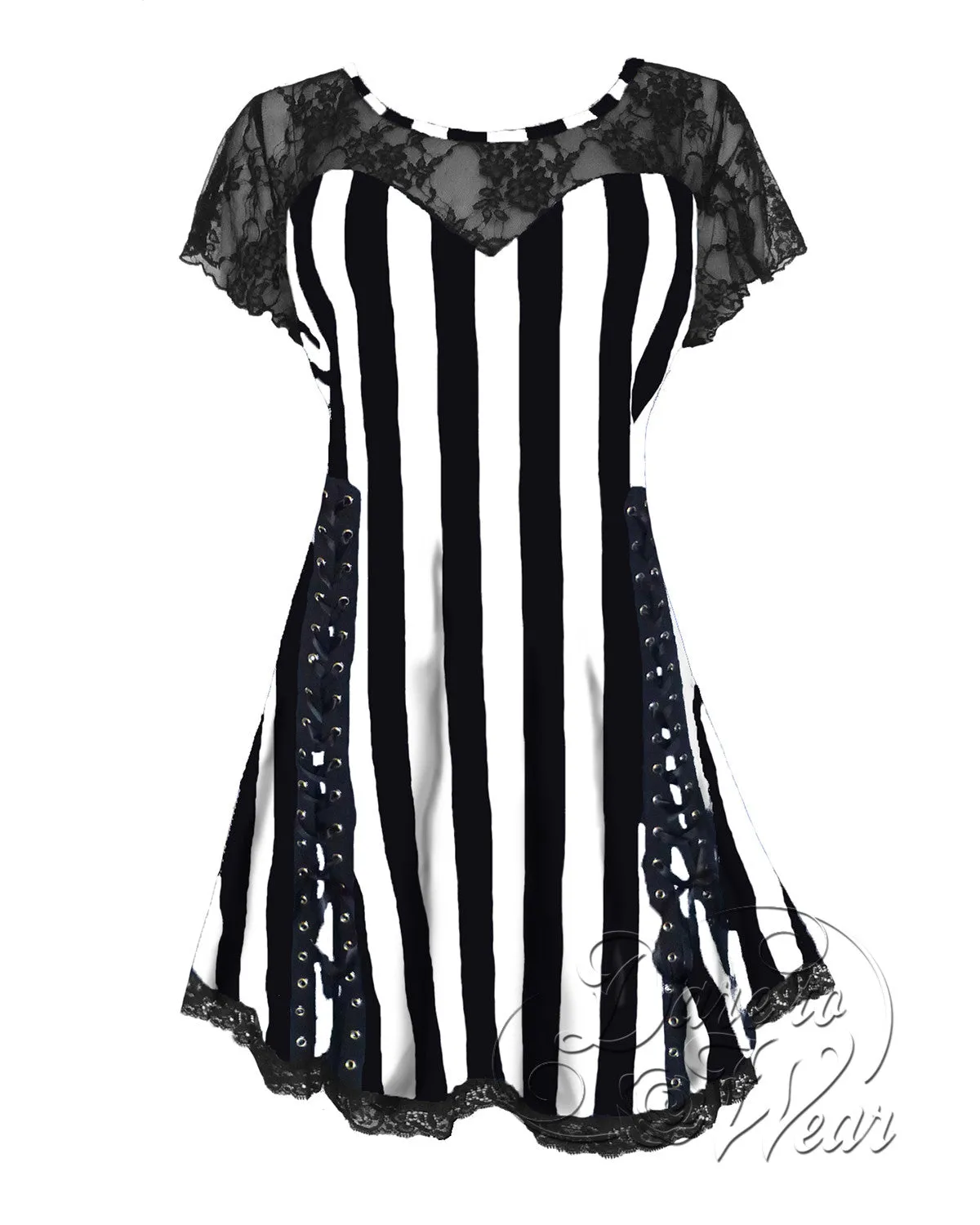 Roxanne Top in Beetlejuice