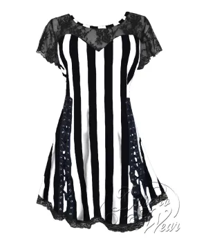Roxanne Top in Beetlejuice