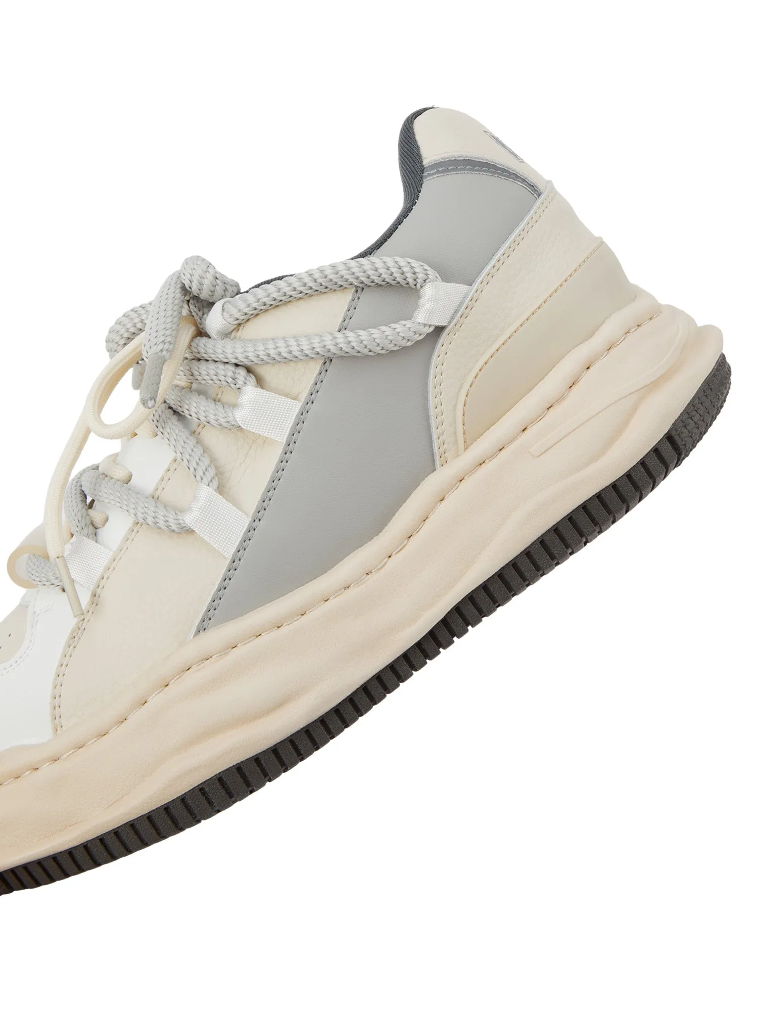 Sneakerhill Retro Air Force Original Sole Sneakers