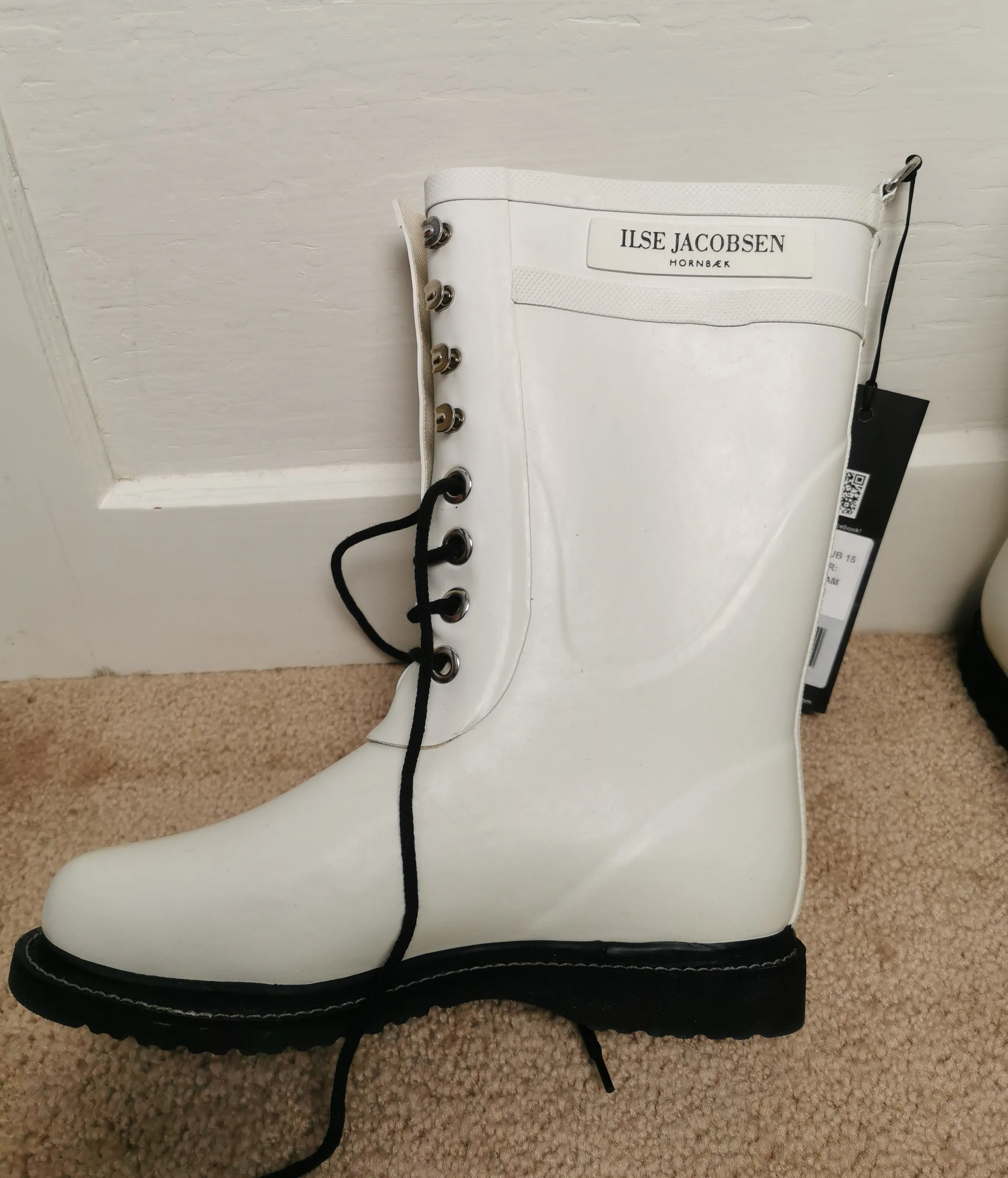 WOMENS SIZE 38 (7.5 to 8.5) - ILSE JACOBSEN, 3/4 Rubber, Fleece Lined Rain / Winter Boots NWT B53